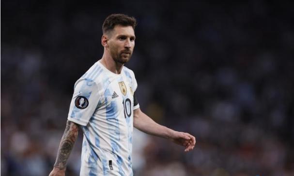 赵丽颖周放宋轶合影，珍藏往日时光